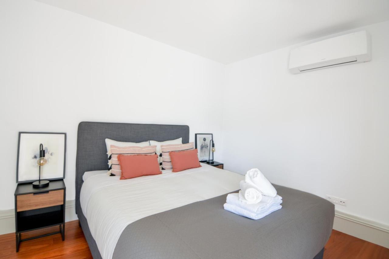 Free Parking - Aliados 107 Liberty Square Apartman Porto Kültér fotó